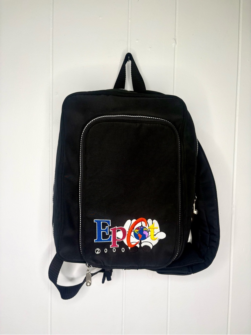 VINTAGE Y2K Disney World EPCOT 2000 Sling Bag Travel Vacation Mickey Mouse Zip